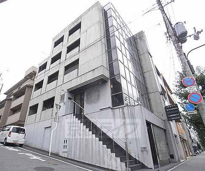 京都府京都市左京区鹿ケ谷西寺ノ前町 5階建 築42年3ヶ月