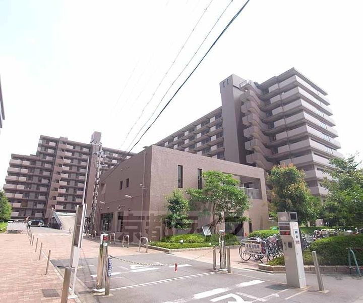 京都府京都市右京区西京極中沢町 11階建 築27年