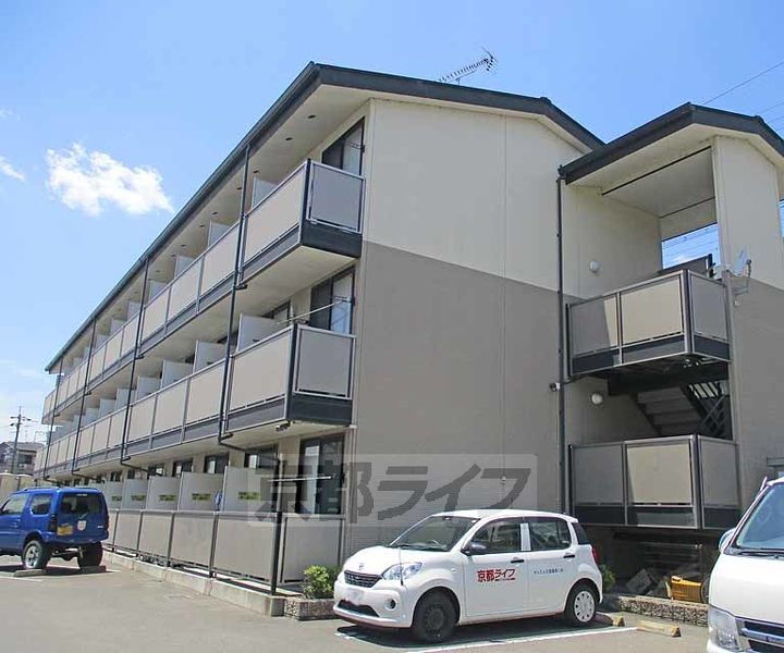 京都府京都市西京区牛ケ瀬新田泓町 3階建 築17年6ヶ月