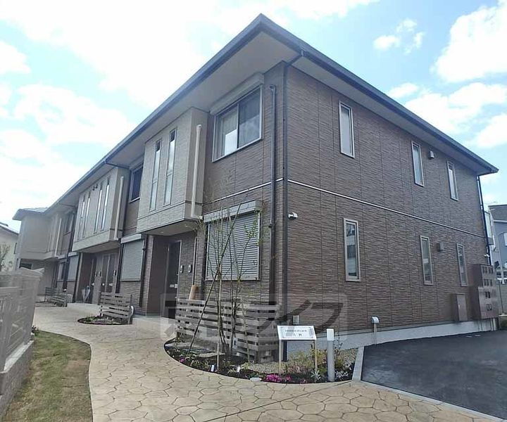 京都府京都市西京区松尾大利町 2階建 築6年4ヶ月