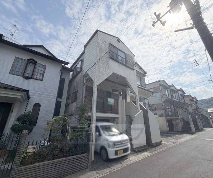 京都府京都市山科区四ノ宮小金塚 賃貸一戸建て