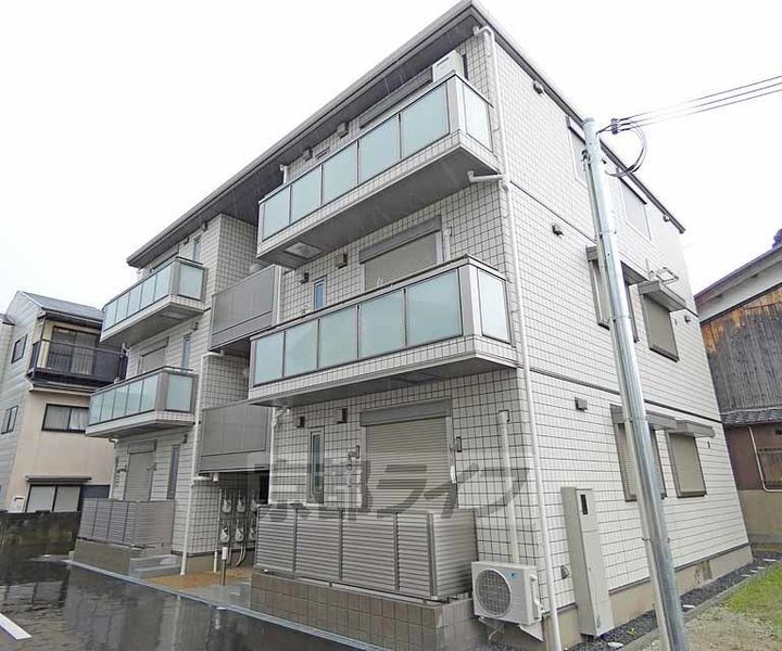 京都府京都市伏見区向島立河原町 賃貸アパート