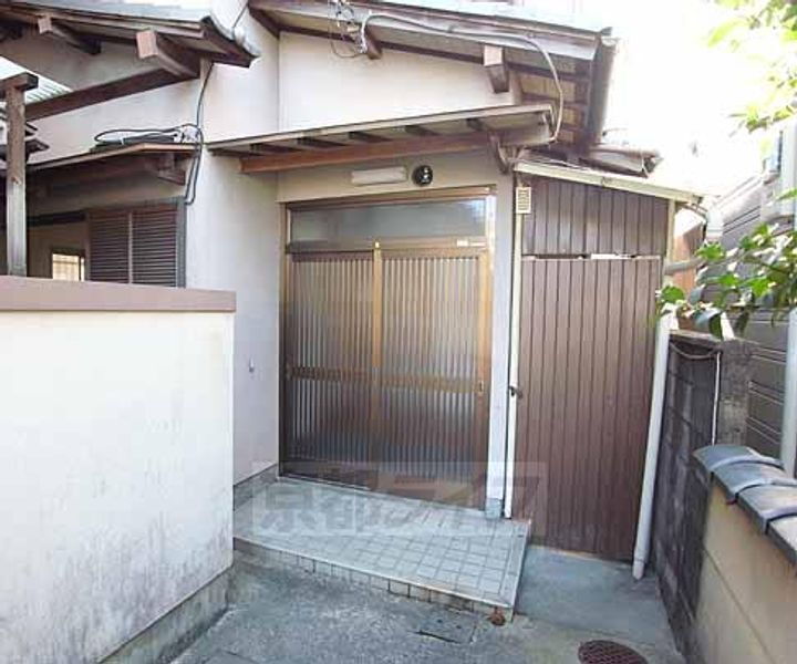 京都府京都市伏見区深草大亀谷万帖敷町 賃貸一戸建て