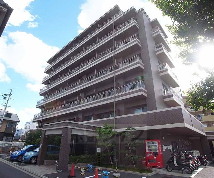 京都府京都市伏見区深草野田町 7階建