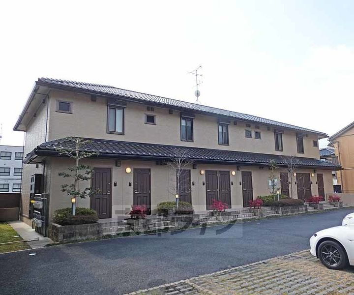 京都府京都市北区衣笠馬場町 賃貸アパート