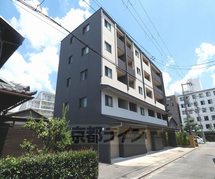 ＴＨＥ　ＲＥＳＩＤＥＮＣＥ　御所東