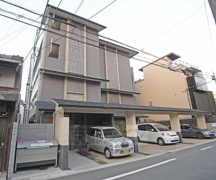 京都府京都市上京区上御霊前町 4階建 築12年5ヶ月