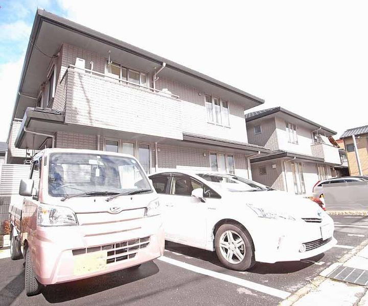 京都府京都市北区上賀茂岩ケ垣内町 2階建