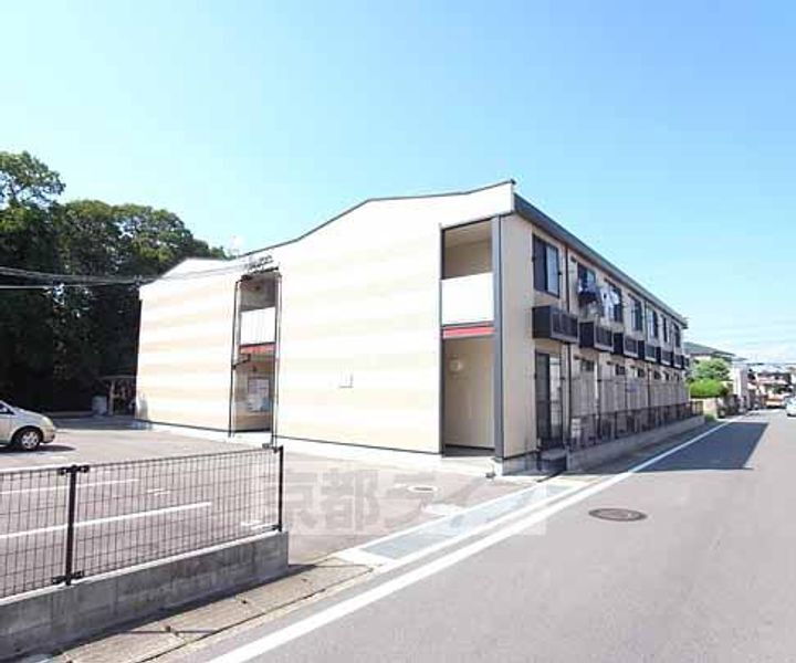 京都府八幡市八幡広門 2階建