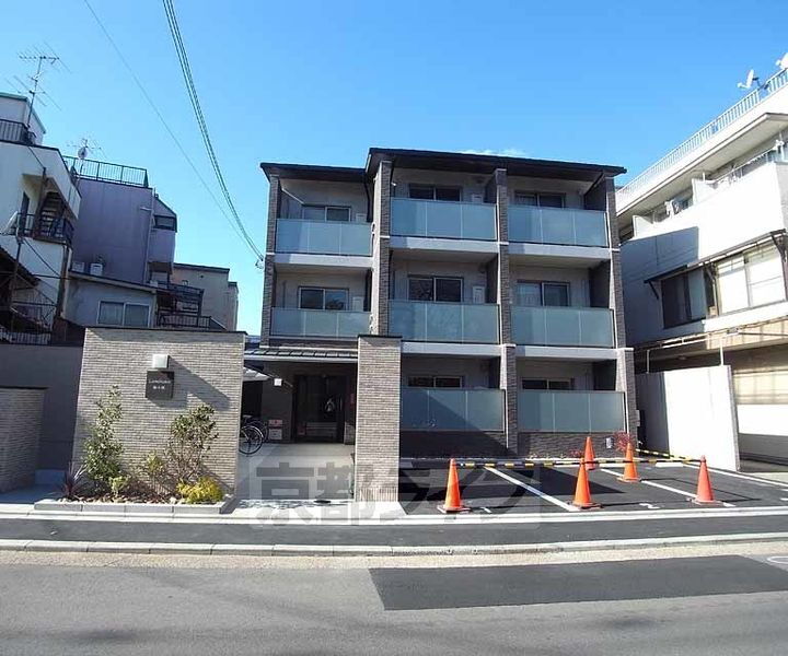 京都府京都市左京区吉田中阿達町 賃貸マンション