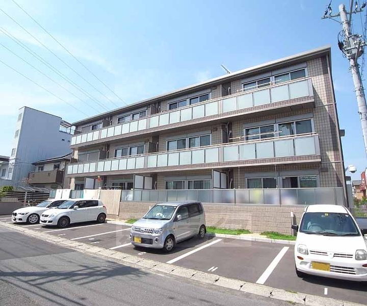 京都府京都市南区久世殿城町 賃貸マンション