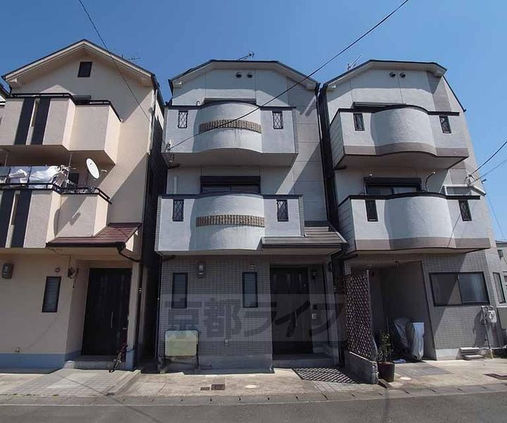 京都府京都市伏見区淀樋爪町 賃貸一戸建て