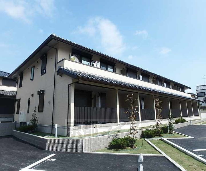 京都府向日市上植野町薮ノ下 賃貸アパート
