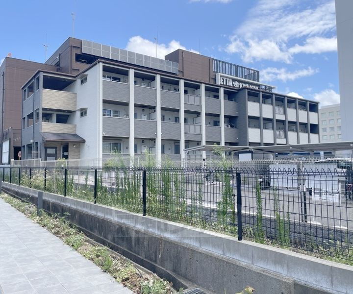 京都府京都市南区久世殿城町 3階建 築7年6ヶ月