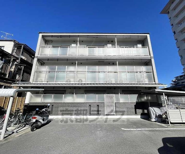京都府京都市南区久世大薮町 3階建 築13年6ヶ月