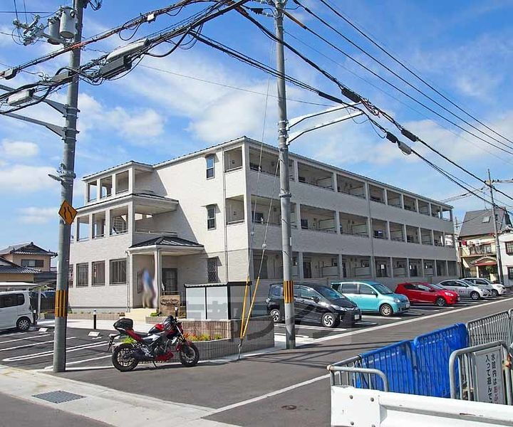 京都府京都市伏見区羽束師鴨川町 賃貸アパート