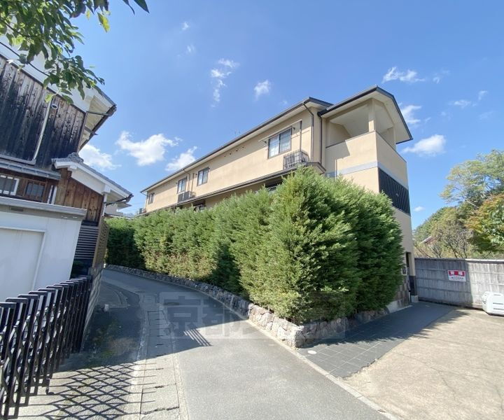 京都府京都市右京区梅津前田町 賃貸マンション