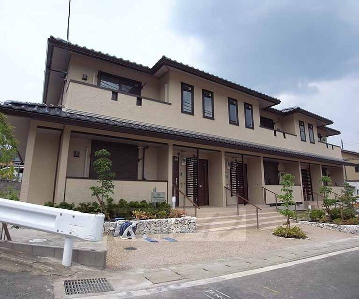 京都府京都市右京区嵯峨大覚寺門前六道町 賃貸アパート
