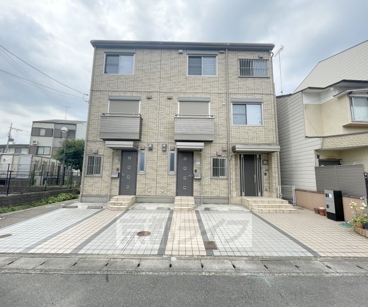 京都府京都市右京区梅津中村町 賃貸アパート