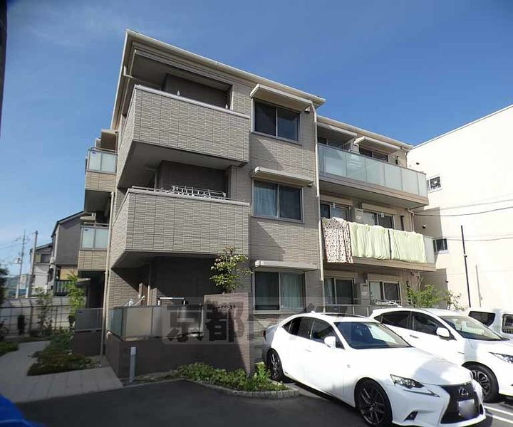 京都府京都市右京区太秦森ケ前町 賃貸アパート