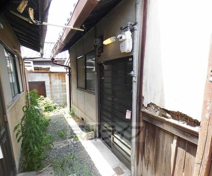 京都府京都市右京区山ノ内中畑町 平屋建て