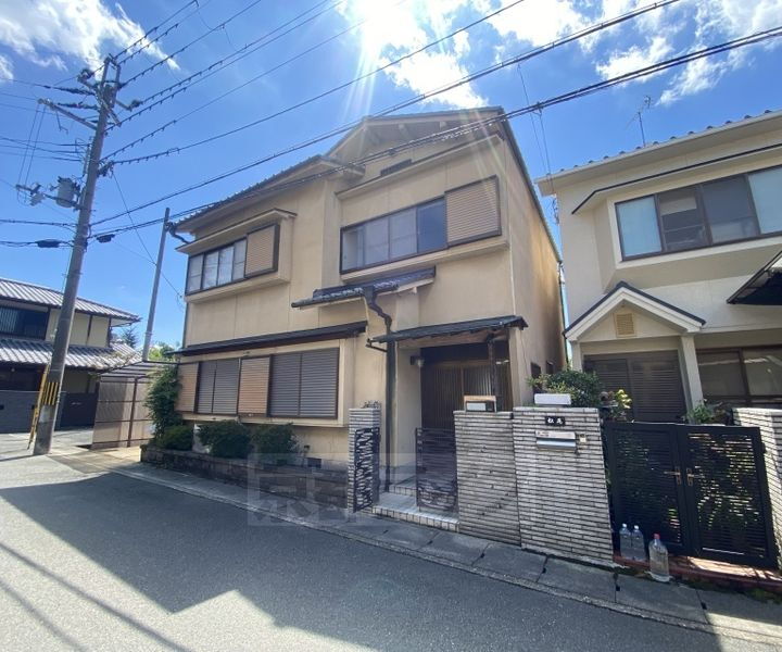 京都府京都市右京区嵯峨広沢池下町 賃貸一戸建て