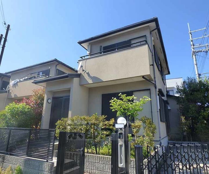 京都府京都市右京区花園土堂町 賃貸一戸建て