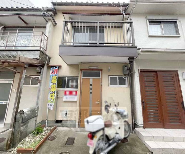 京都府京都市右京区太秦百合ケ本町 賃貸一戸建て
