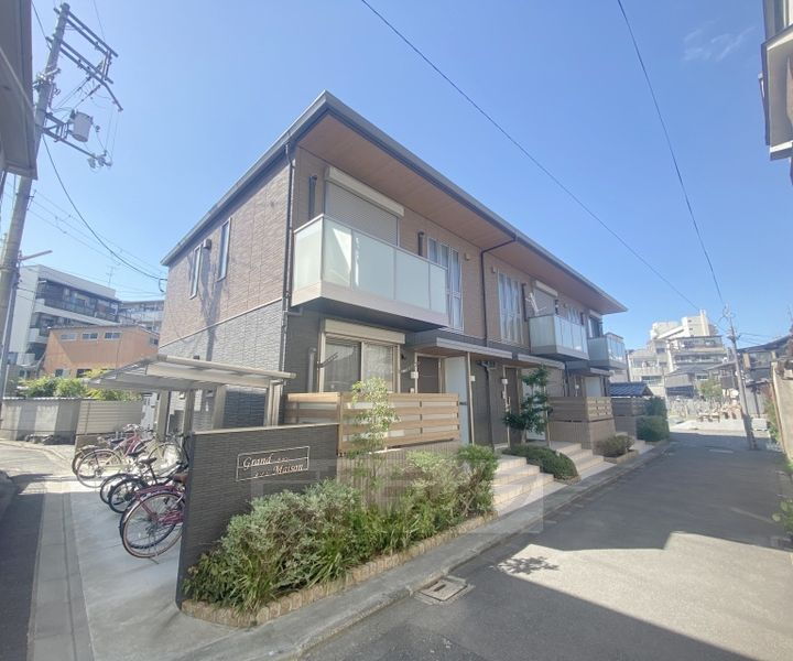 京都府京都市右京区西京極西川町 賃貸アパート