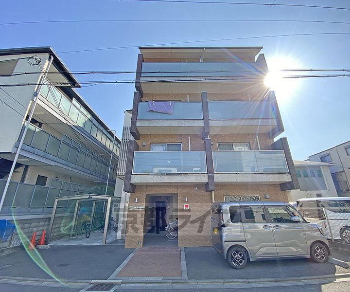 京都府京都市右京区西院春栄町 4階建 築7年7ヶ月