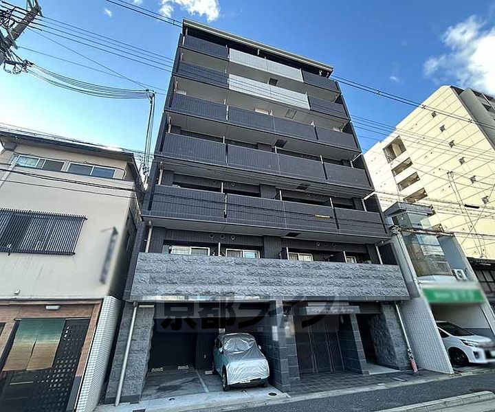 京都府京都市下京区上五条町 築11年9ヶ月 7階建
