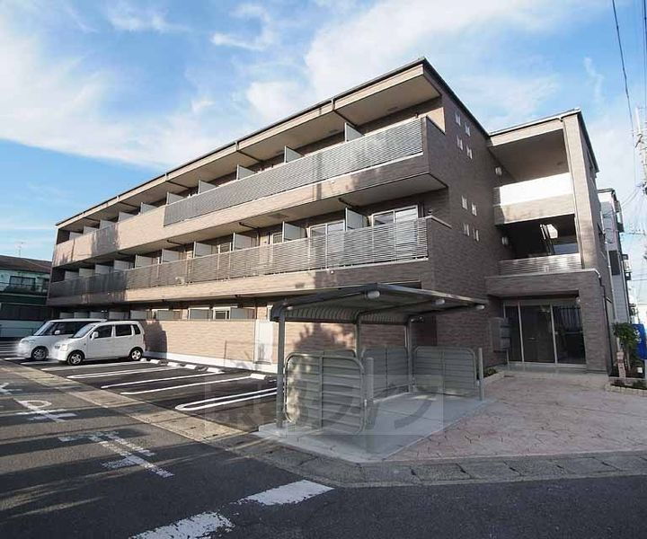 京都府京都市南区上鳥羽山ノ本町 賃貸マンション