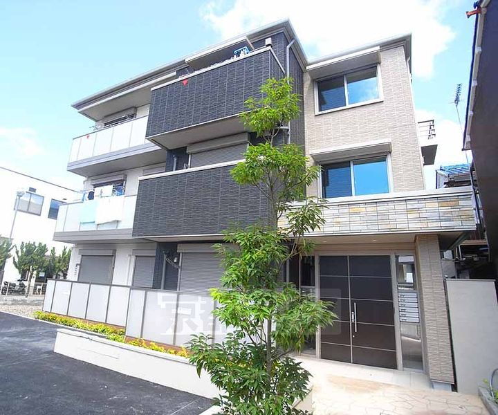 京都府京都市南区東九条南河辺町 賃貸マンション