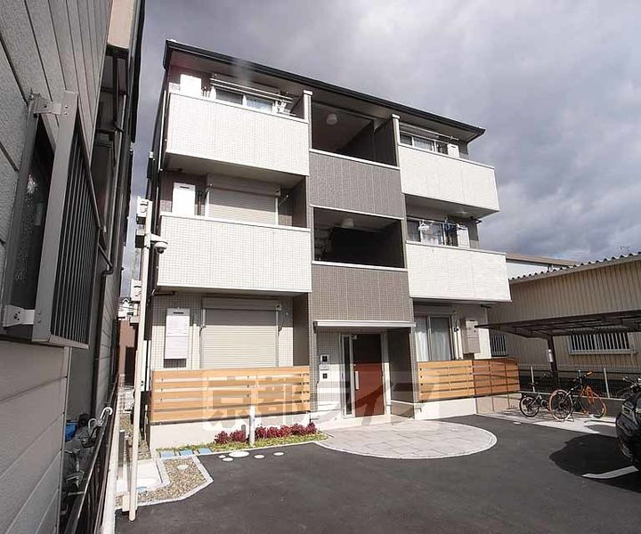 京都府京都市伏見区下鳥羽中円面田町 賃貸アパート