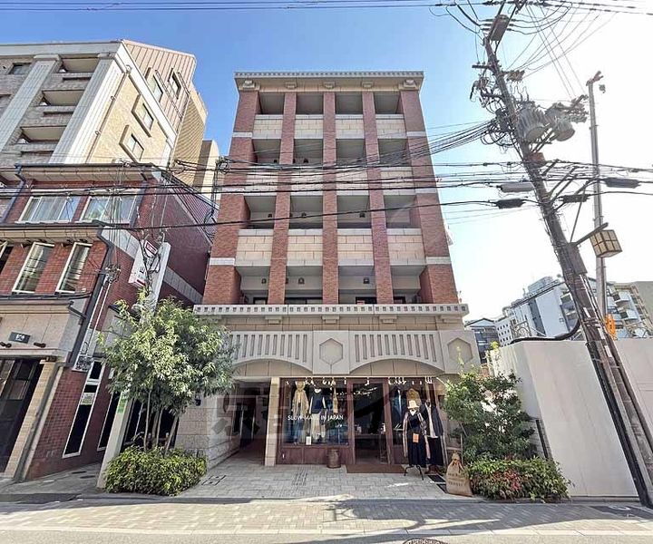 京都府京都市中京区三条通東洞院東入菱屋町 5階建 築8年4ヶ月