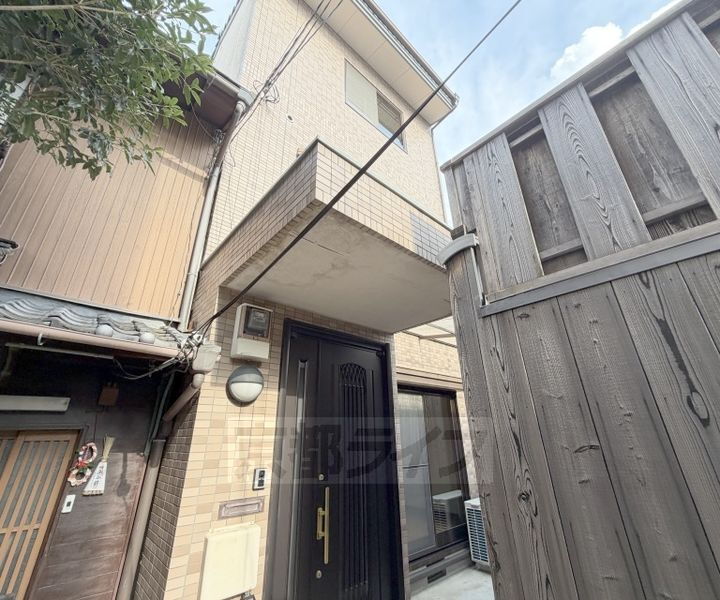 京都府京都市中京区大黒町 3階建 築29年8ヶ月