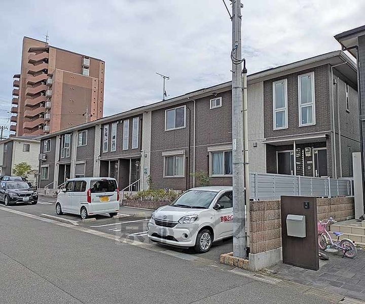 京都府亀岡市東つつじケ丘都台２丁目 賃貸アパート