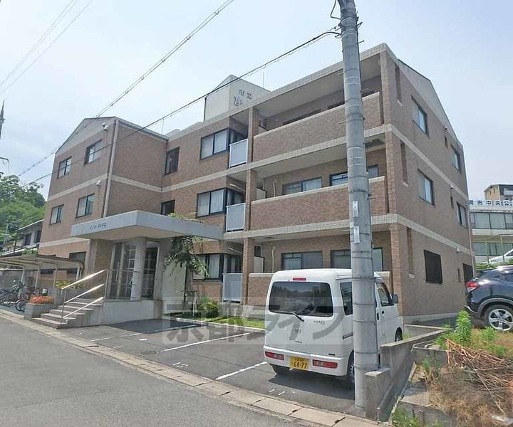 京都府亀岡市南郷町 賃貸マンション