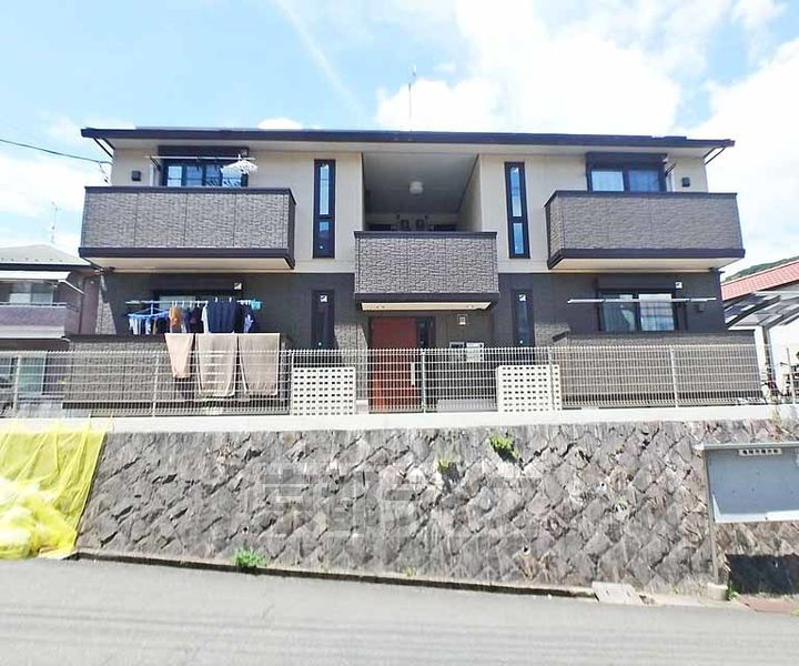 京都府亀岡市篠町見晴４丁目 賃貸アパート