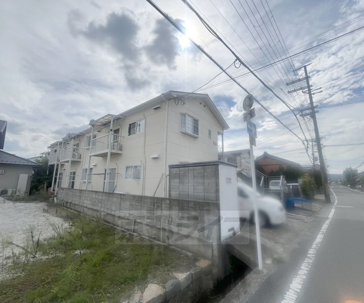京都府亀岡市篠町柏原町頭 賃貸アパート