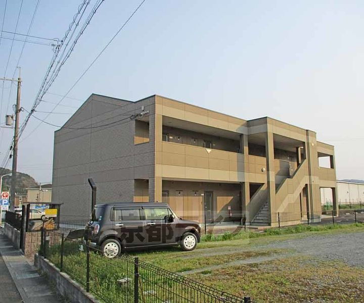 京都府南丹市園部町内林町 賃貸アパート