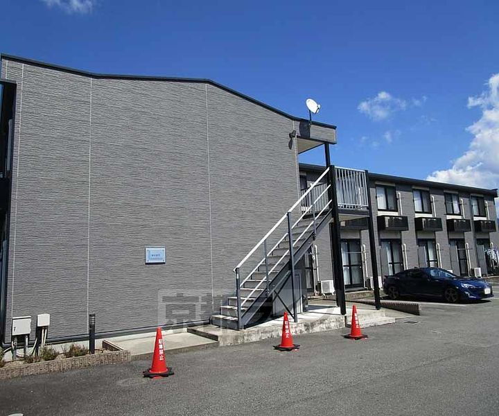 京都府南丹市八木町八木鹿草 賃貸アパート