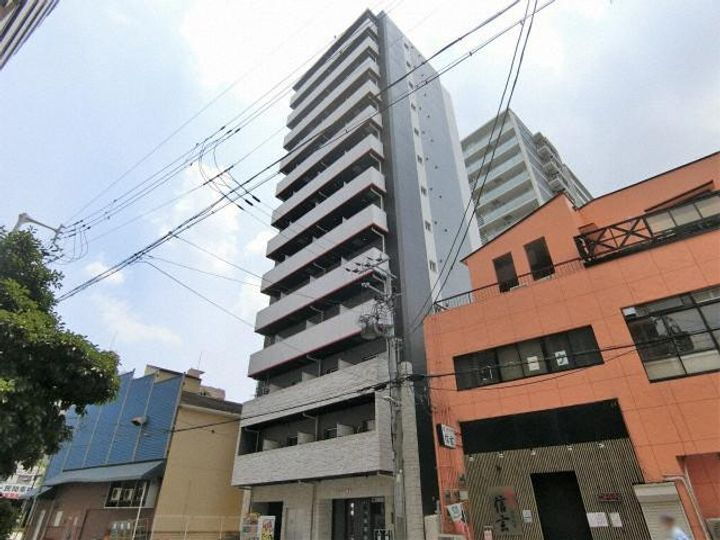 ラ・フォーレ難波