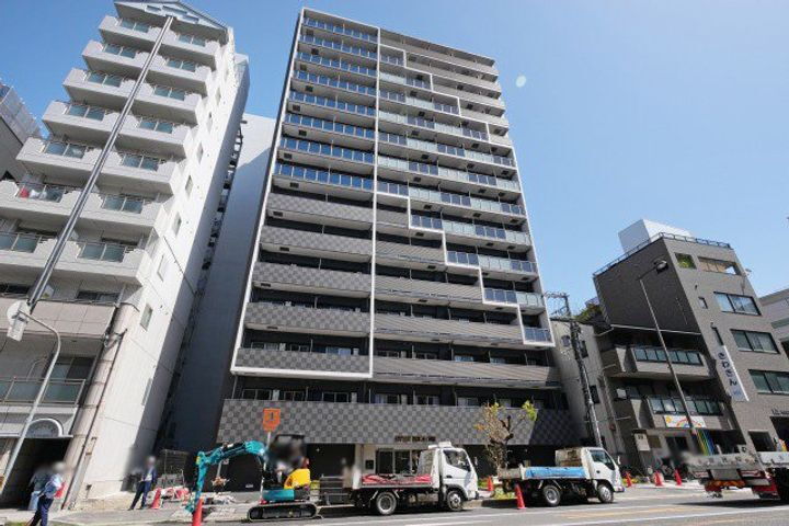 ファステート難波ラグジュ