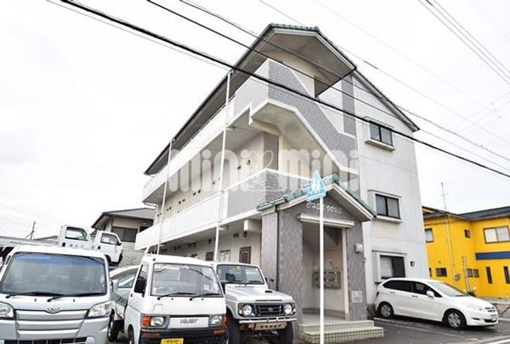 シェ・ブー 3階建