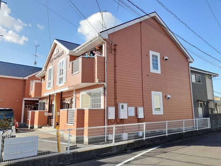 シュピーレン空港通Ｂ 2階建