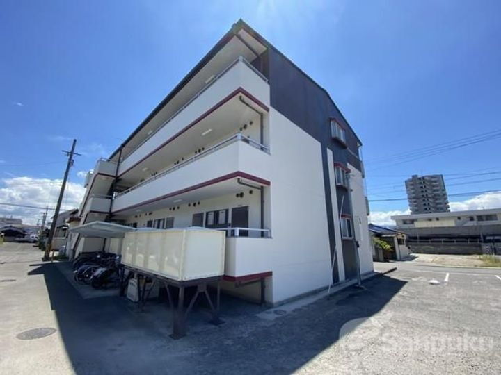 Ｐａｒｔｅｎａｉｒｅ土居田 3階建