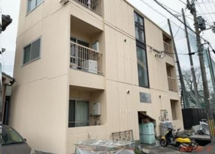 ソル・レヴェンテ 3階建
