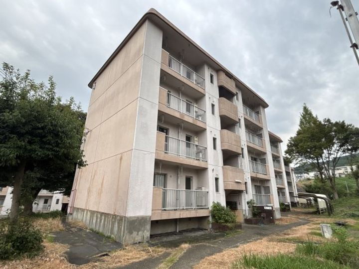 奈良県生駒郡三郷町立野南２丁目 賃貸マンション