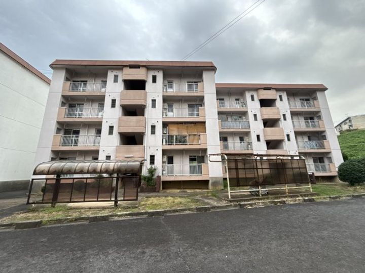 奈良県生駒郡三郷町立野南２丁目 賃貸マンション